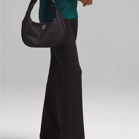 lululemon athletica Black Shoulder Bag - Picture 3 of 4